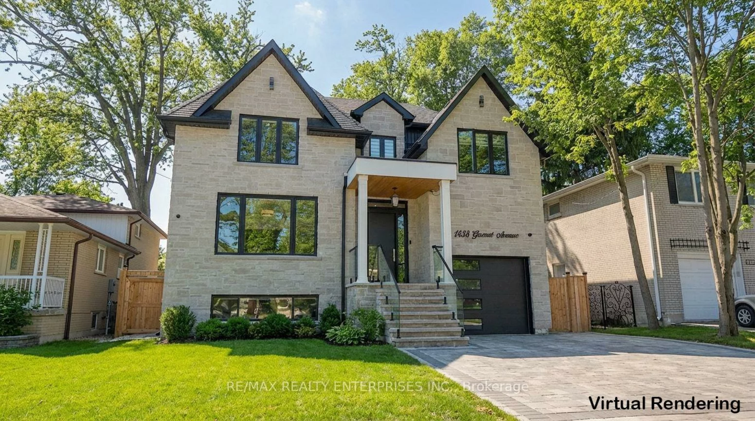 1438, Garnet, Mineola, Mississauga