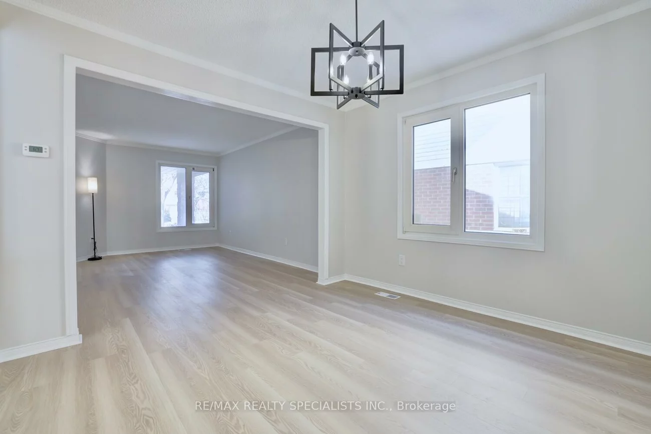 3394, Chartrand, Erin Mills, Mississauga