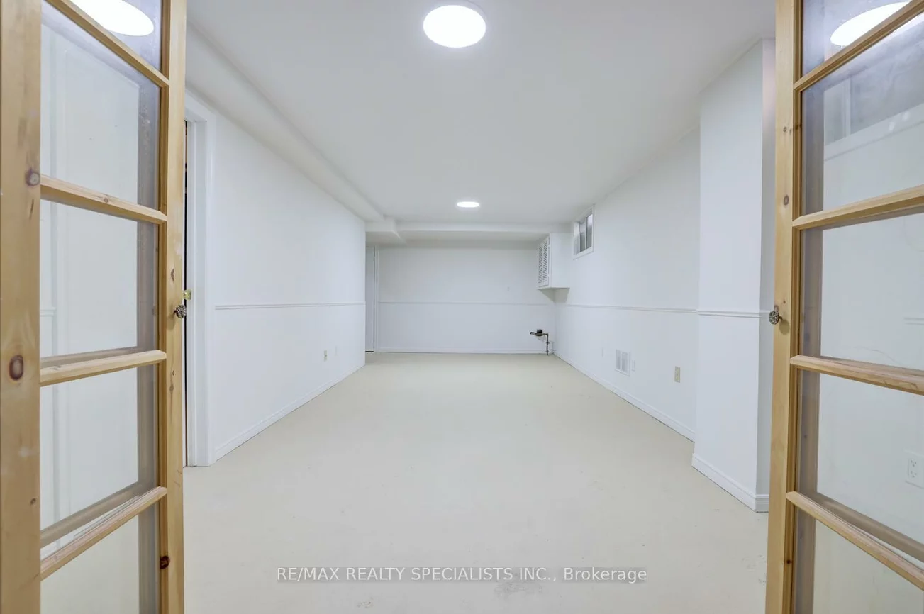 3394, Chartrand, Erin Mills, Mississauga