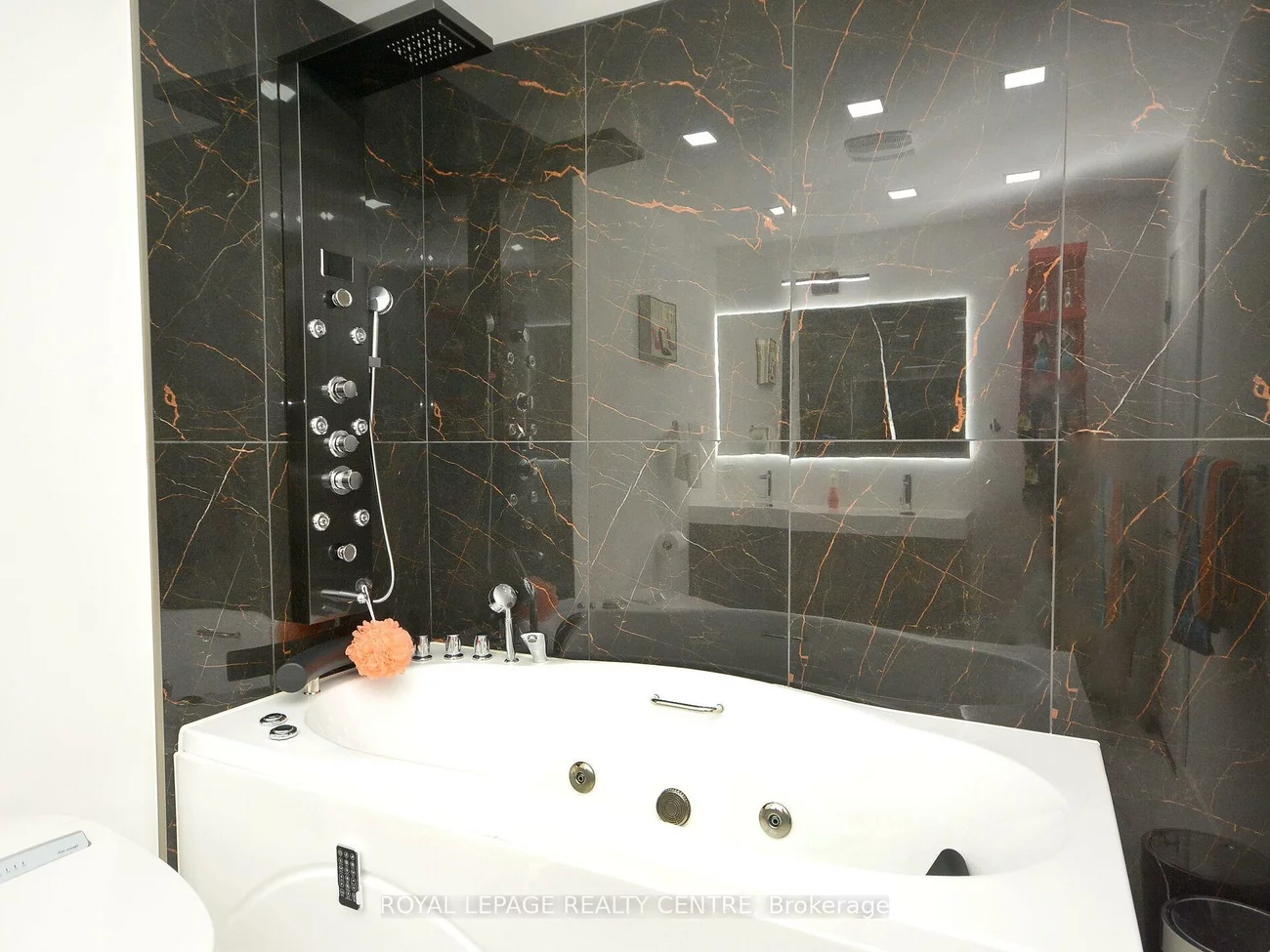 2503, Palisander, Cooksville, Mississauga