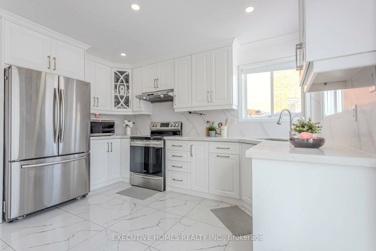 1192, Dream Crest, East Credit, Mississauga