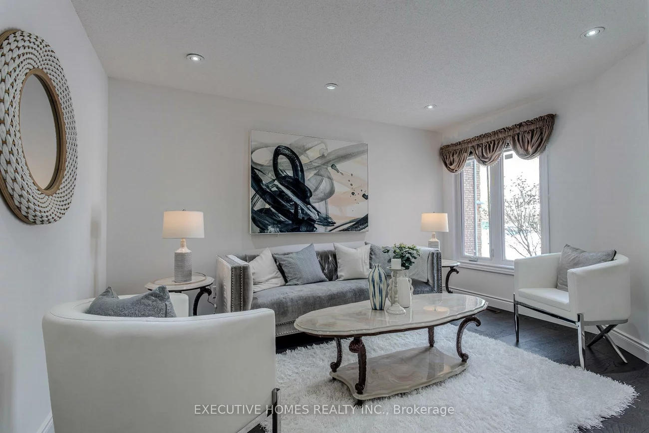 1192, Dream Crest, East Credit, Mississauga