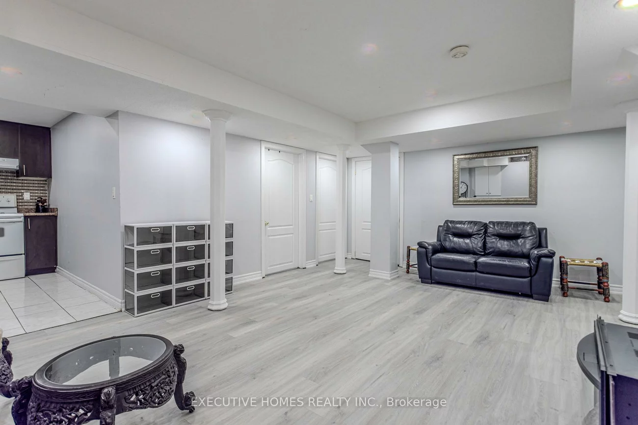 1192, Dream Crest, East Credit, Mississauga