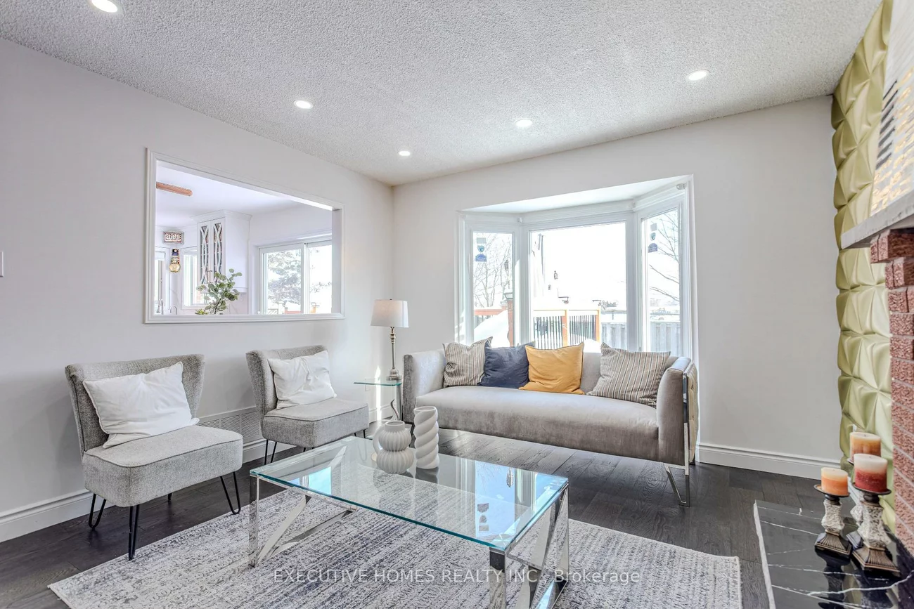 1192, Dream Crest, East Credit, Mississauga