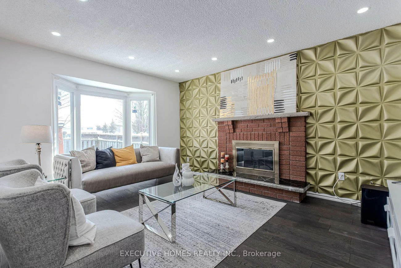 1192, Dream Crest, East Credit, Mississauga