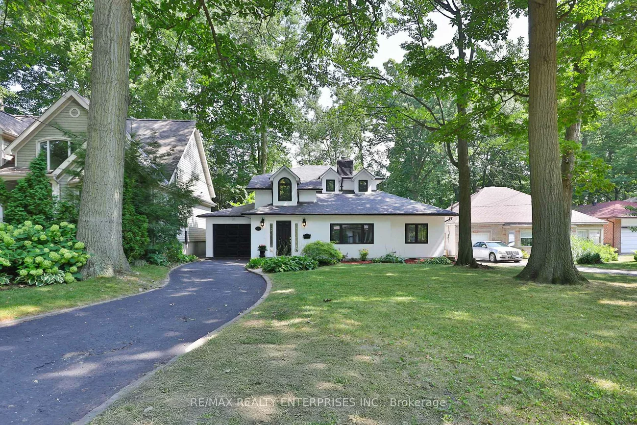 1389, Milton, Mineola, Mississauga