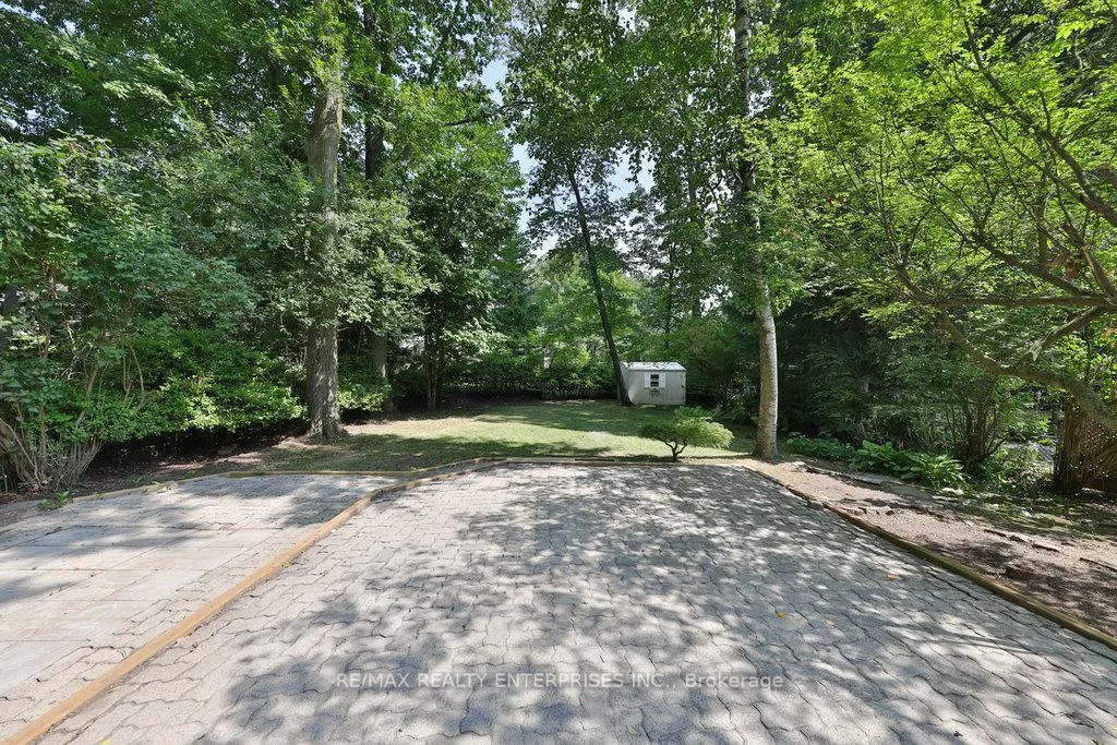 1389, Milton, Mineola, Mississauga