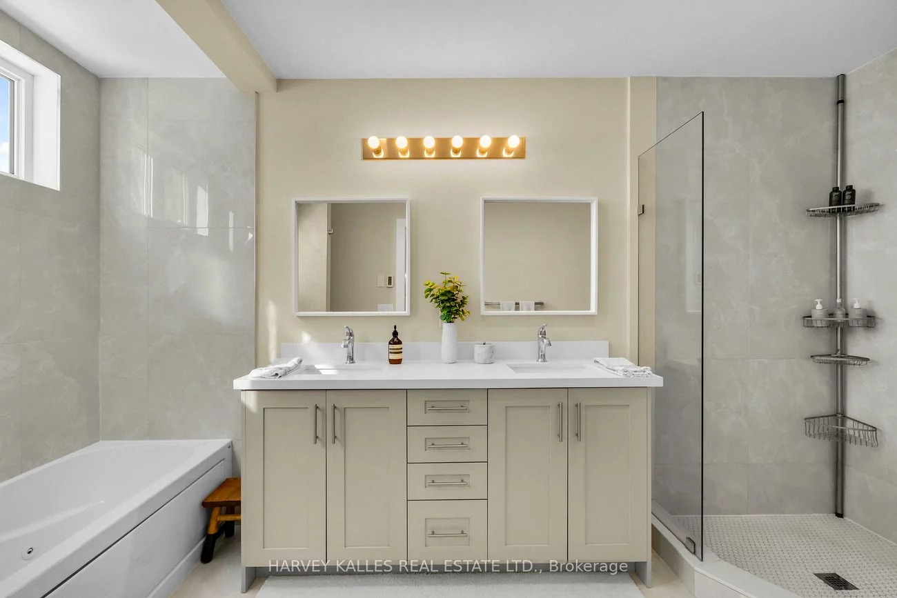 957, Eighth, Lakeview, Mississauga