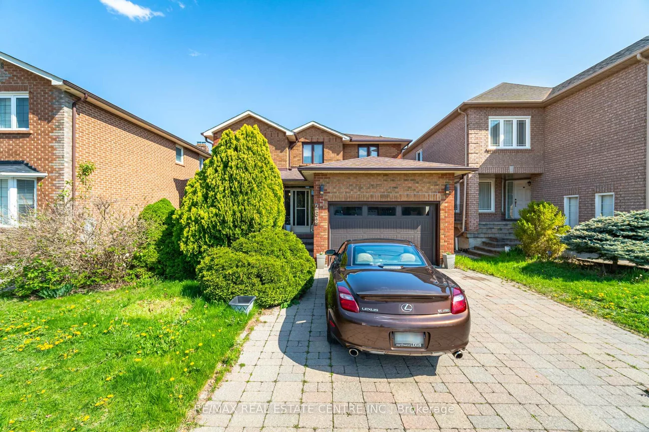 262, Boxmoor, Fairview, Mississauga