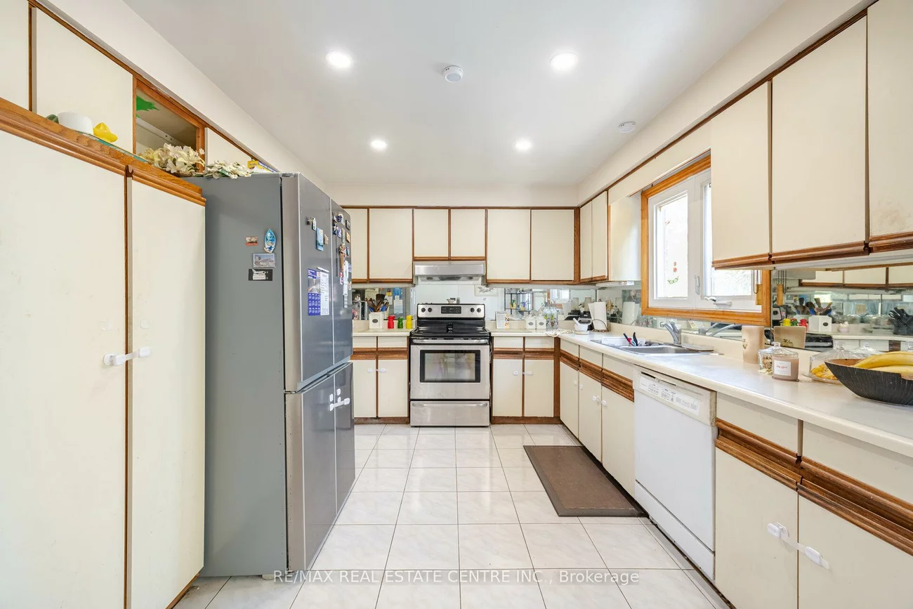 262, Boxmoor, Fairview, Mississauga