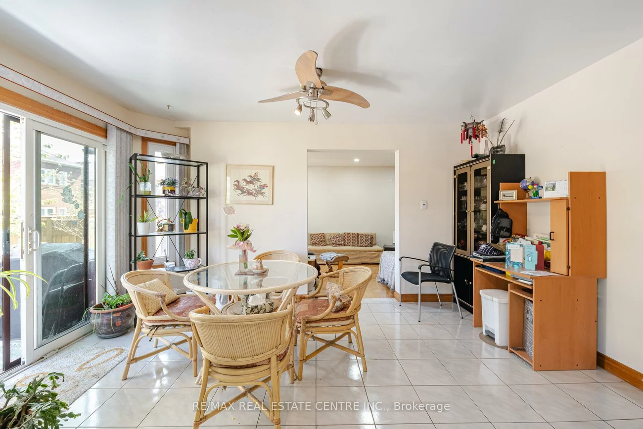 262, Boxmoor, Fairview, Mississauga