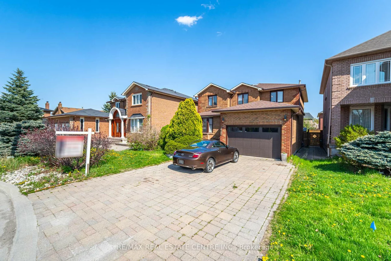 262, Boxmoor, Fairview, Mississauga