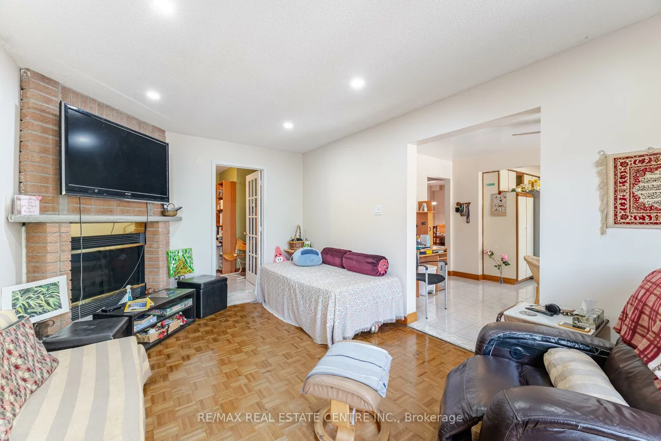 262, Boxmoor, Fairview, Mississauga