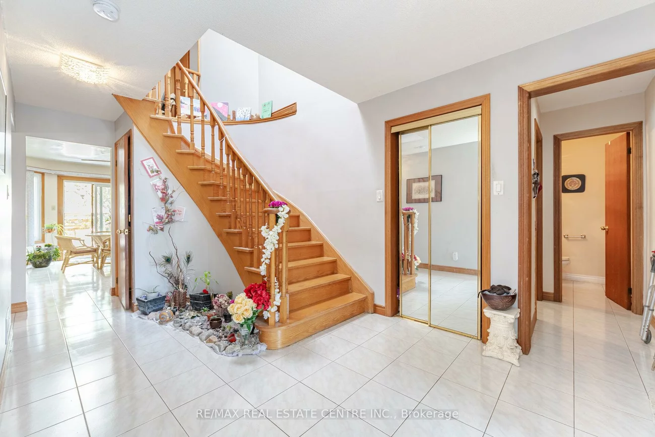 262, Boxmoor, Fairview, Mississauga