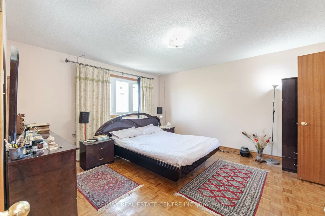 262, Boxmoor, Fairview, Mississauga