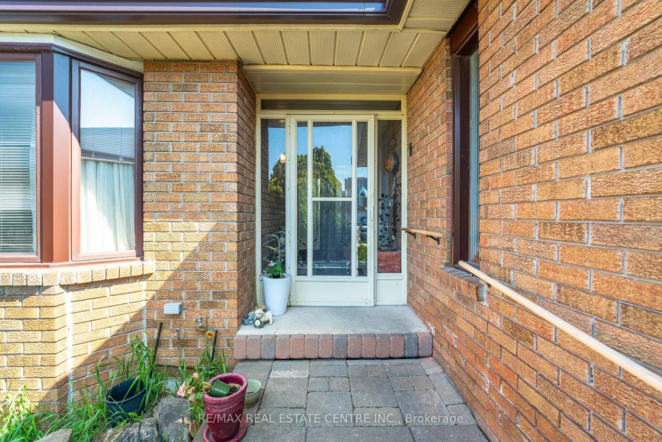 262, Boxmoor, Fairview, Mississauga