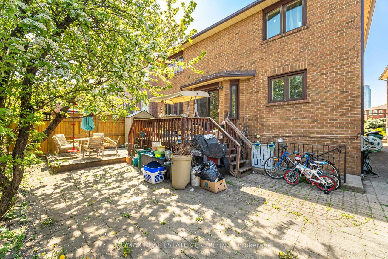 262, Boxmoor, Fairview, Mississauga