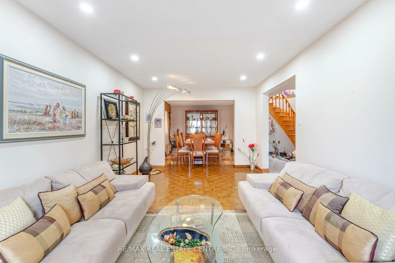 262, Boxmoor, Fairview, Mississauga