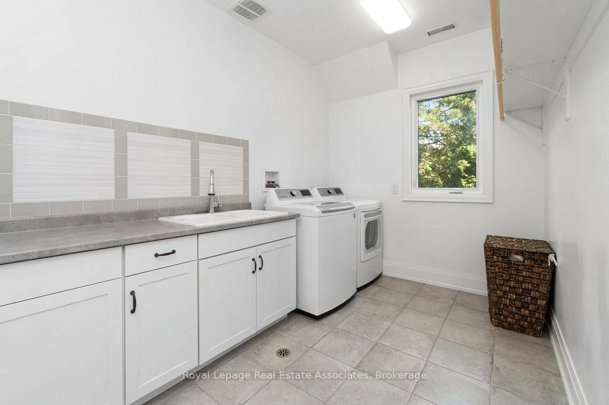 1285, Mineola, Mineola, Mississauga