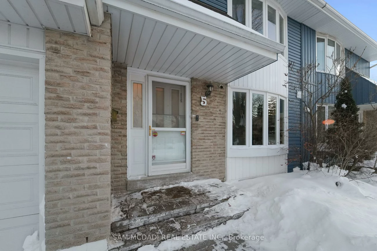 5, Bow River, Streetsville, Mississauga