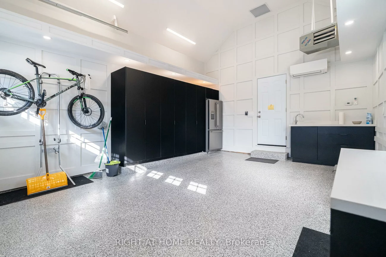 4212, Credit Pointe, East Credit, Mississauga