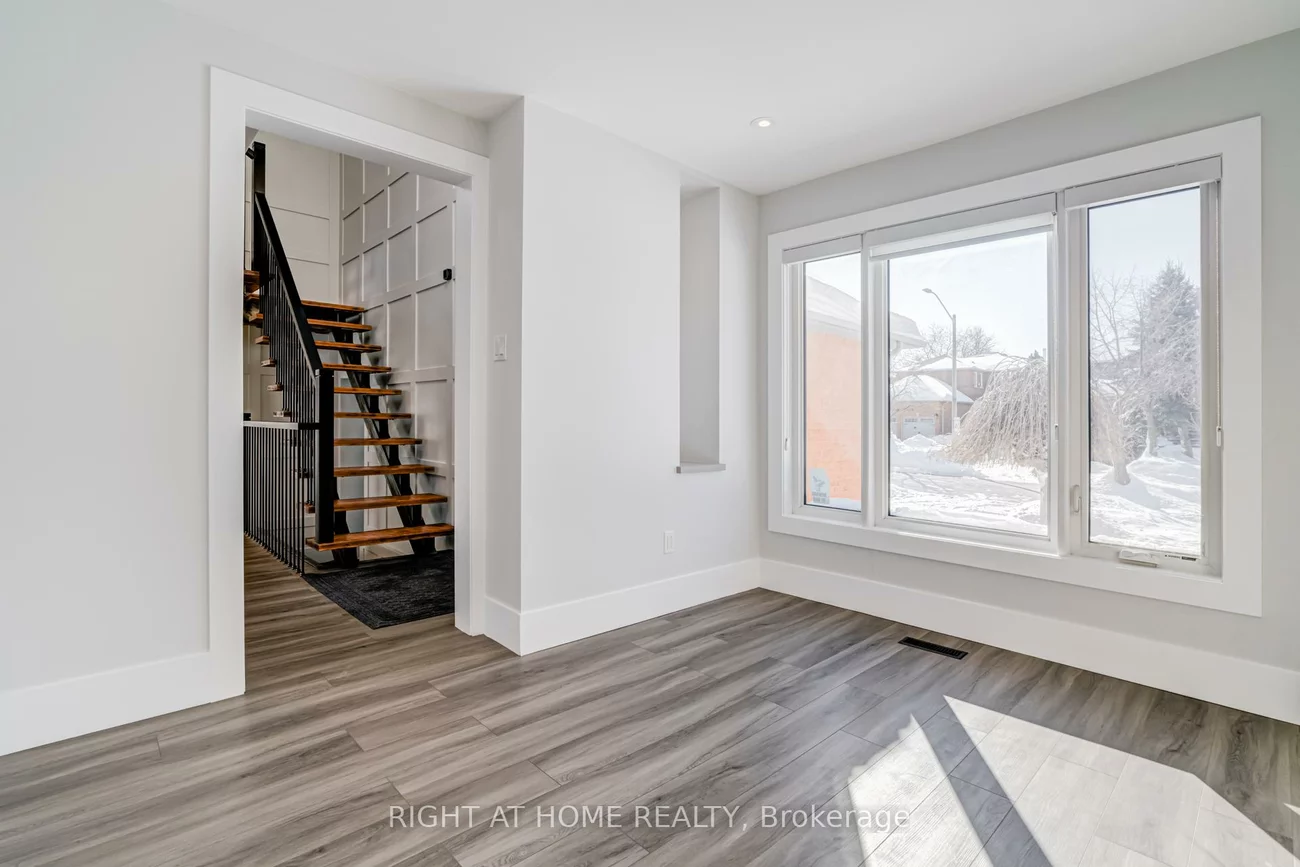 4212, Credit Pointe, East Credit, Mississauga