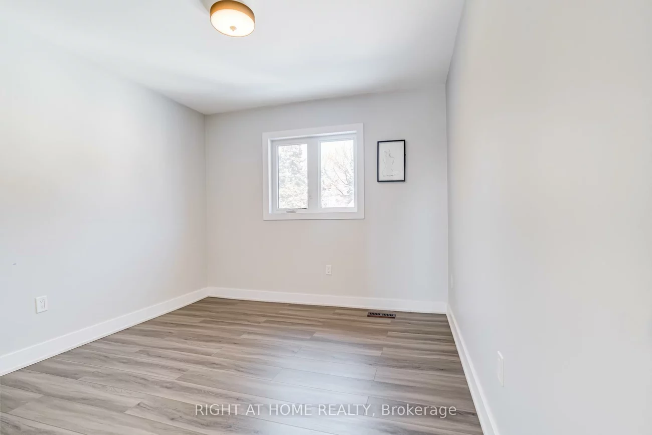 4212, Credit Pointe, East Credit, Mississauga