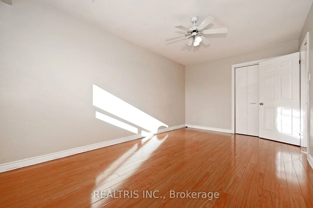 7308, Cambrett, Malton, Mississauga