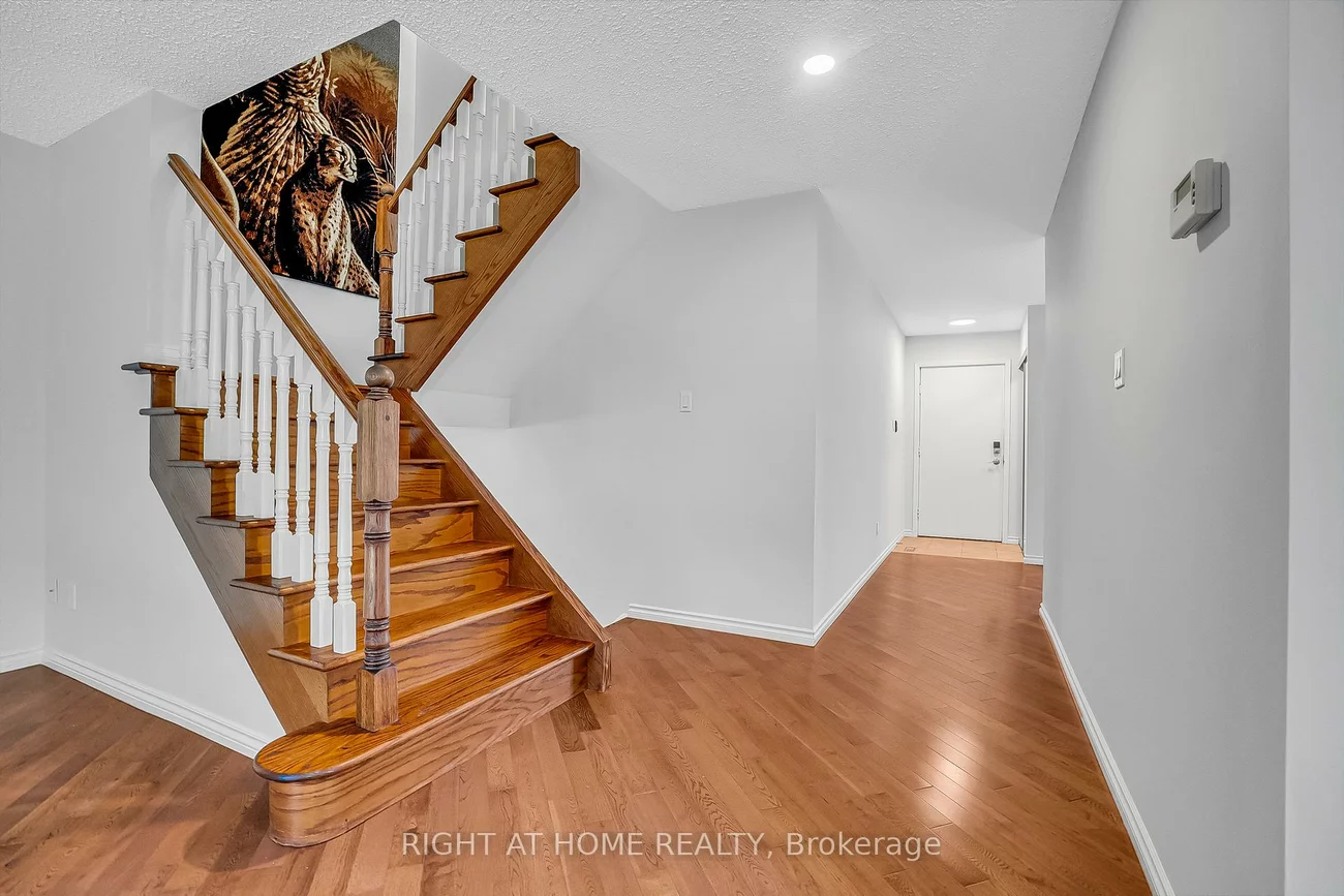 6842, Avila, Meadowvale, Mississauga