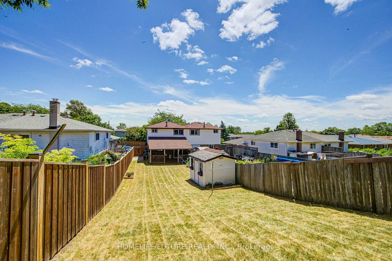 718, Eaglemount, Erindale, Mississauga