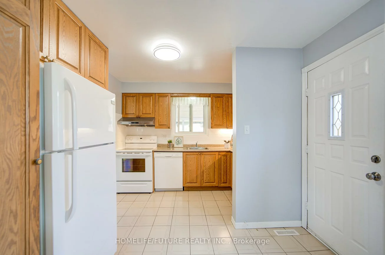 718, Eaglemount, Erindale, Mississauga