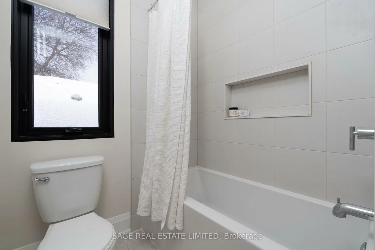 10, Brant, Port Credit, Mississauga