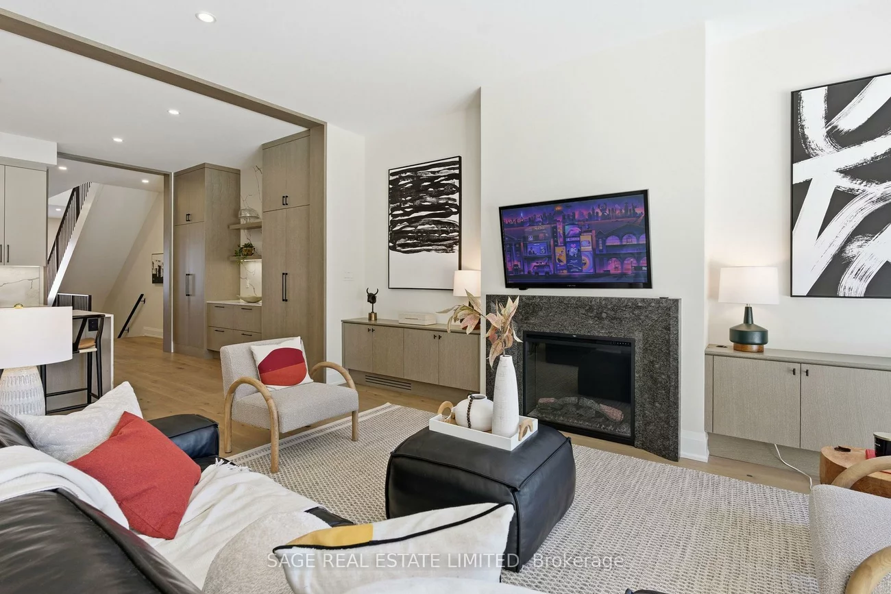 10, Brant, Port Credit, Mississauga