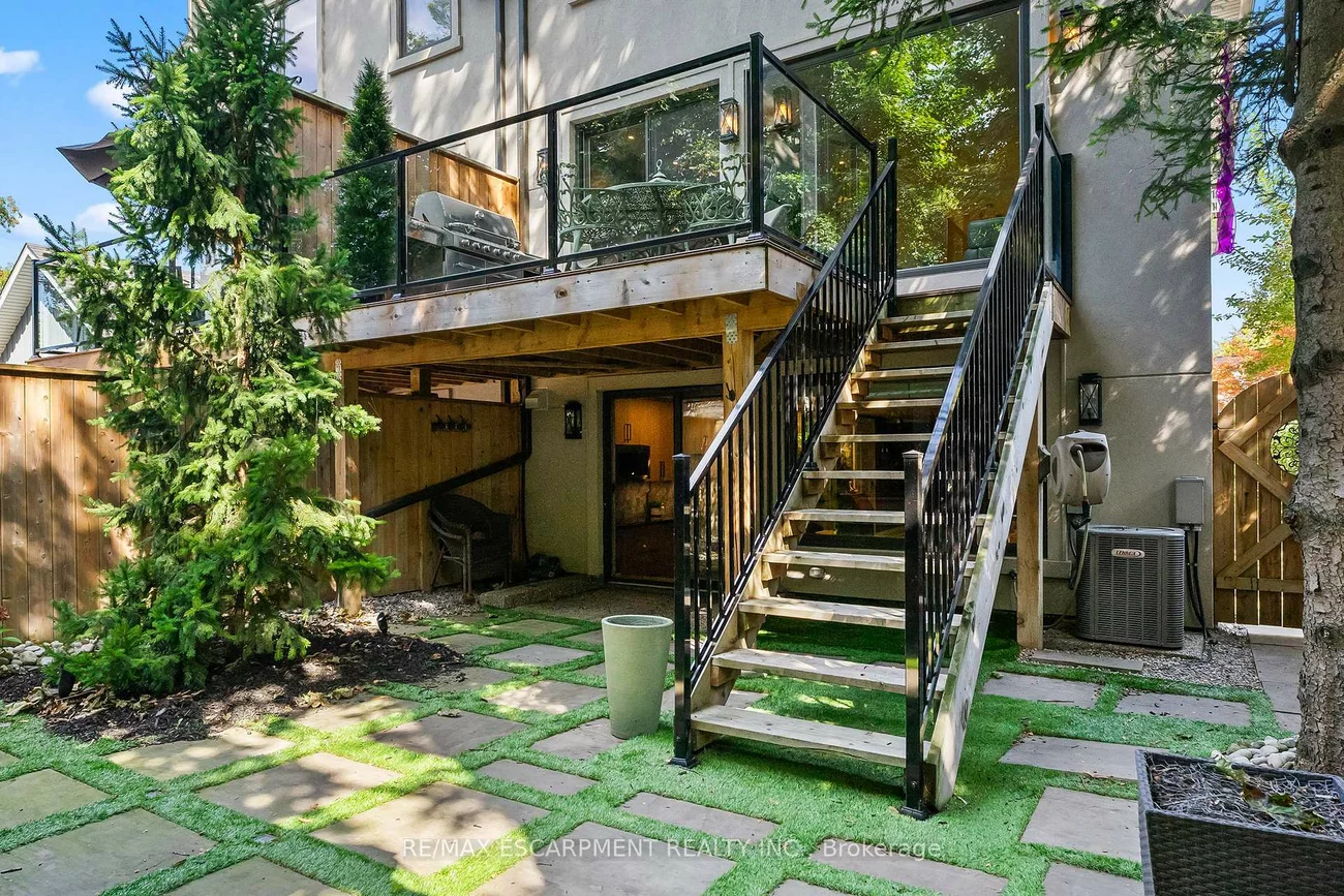 24, Cayuga, Port Credit, Mississauga