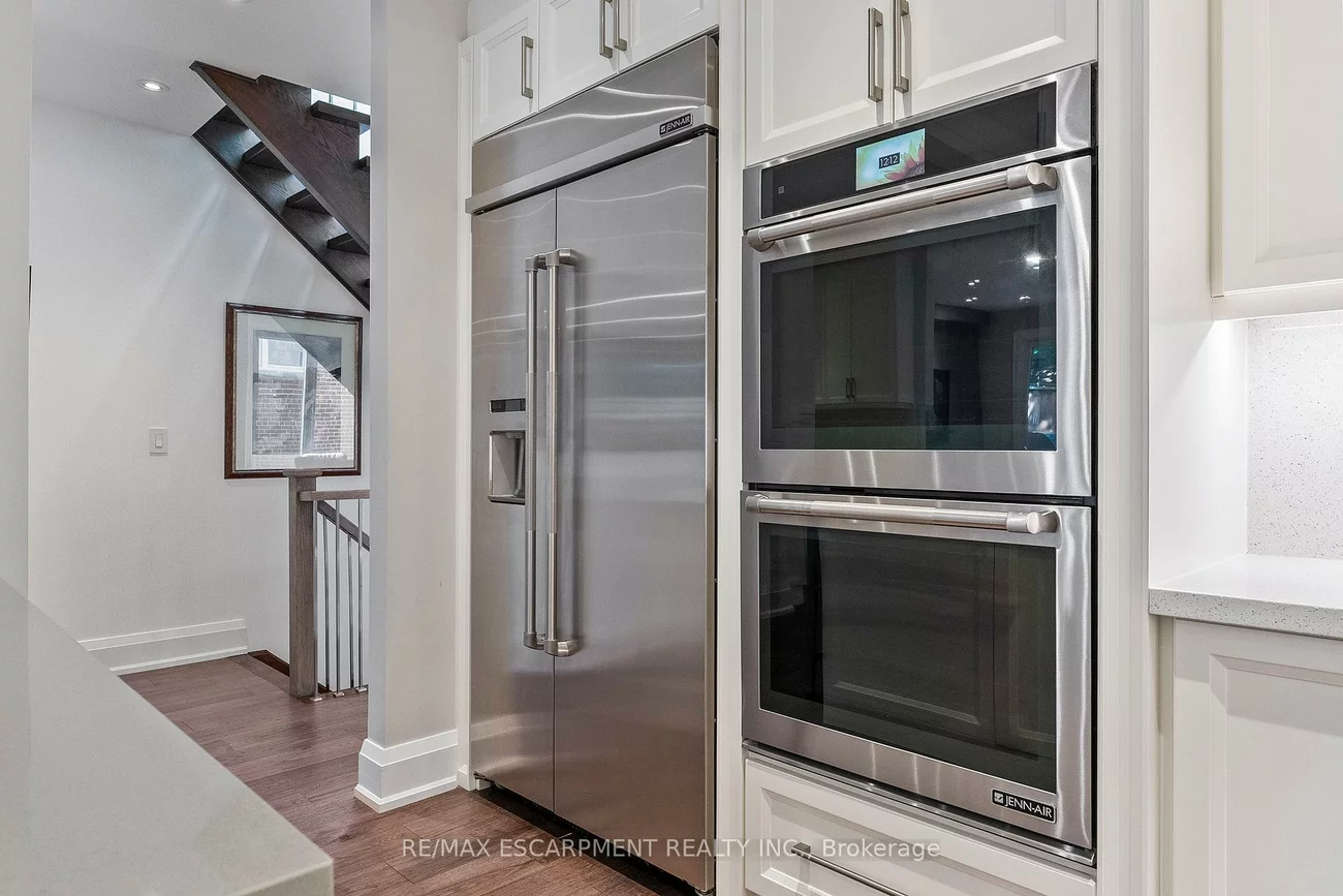 24, Cayuga, Port Credit, Mississauga