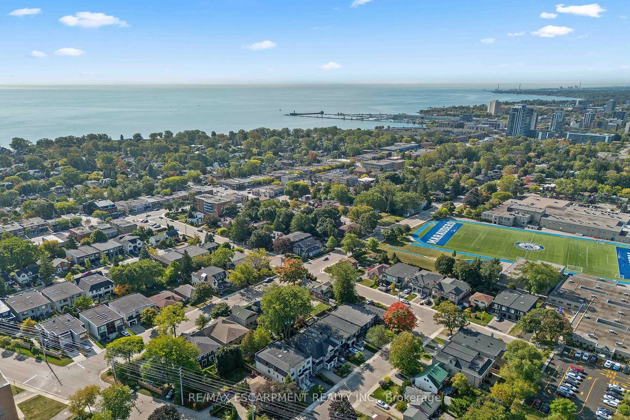 24, Cayuga, Port Credit, Mississauga