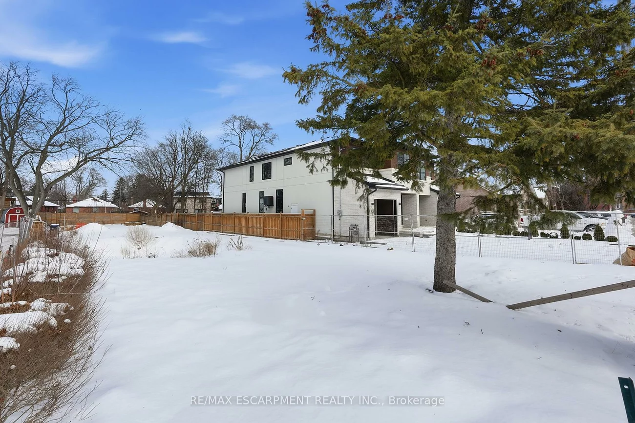 19B, Broadview, Port Credit, Mississauga