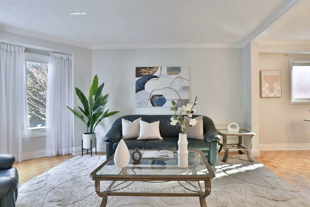 4576, Tribal, Hurontario, Mississauga