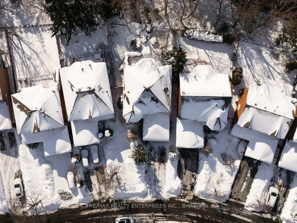 4576, Tribal, Hurontario, Mississauga