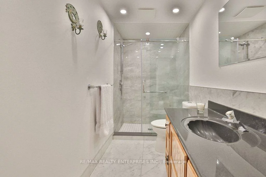 4576, Tribal, Hurontario, Mississauga