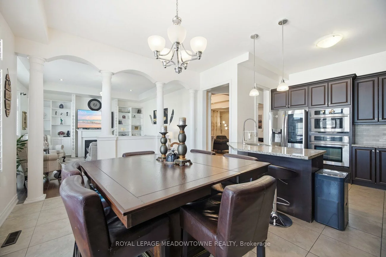 5221, Adobe, Churchill Meadows, Mississauga