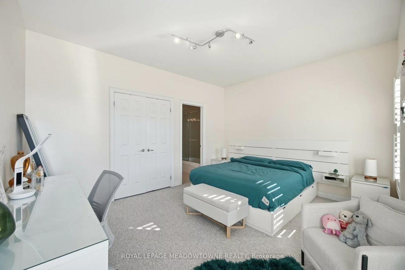 5221, Adobe, Churchill Meadows, Mississauga