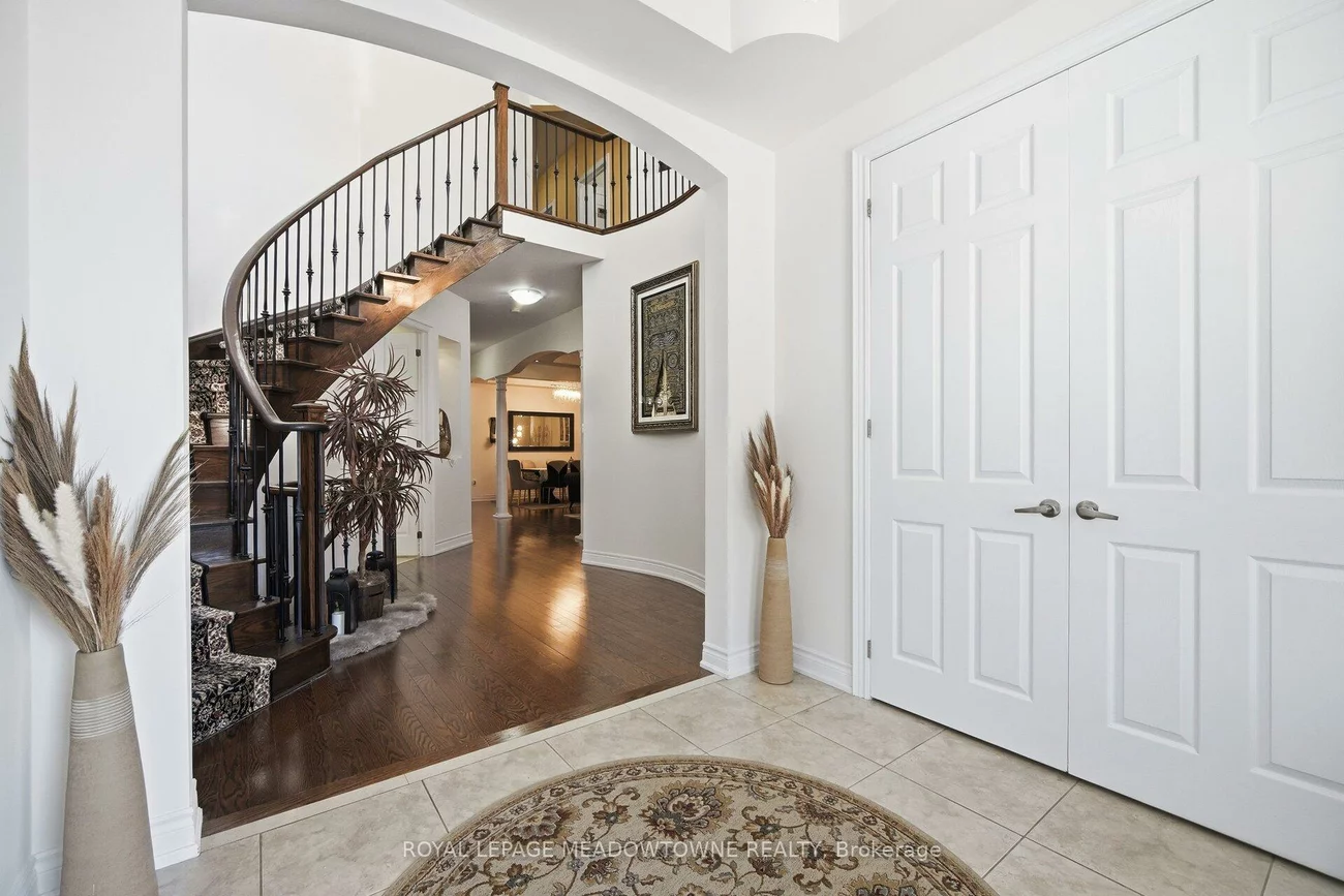 5221, Adobe, Churchill Meadows, Mississauga