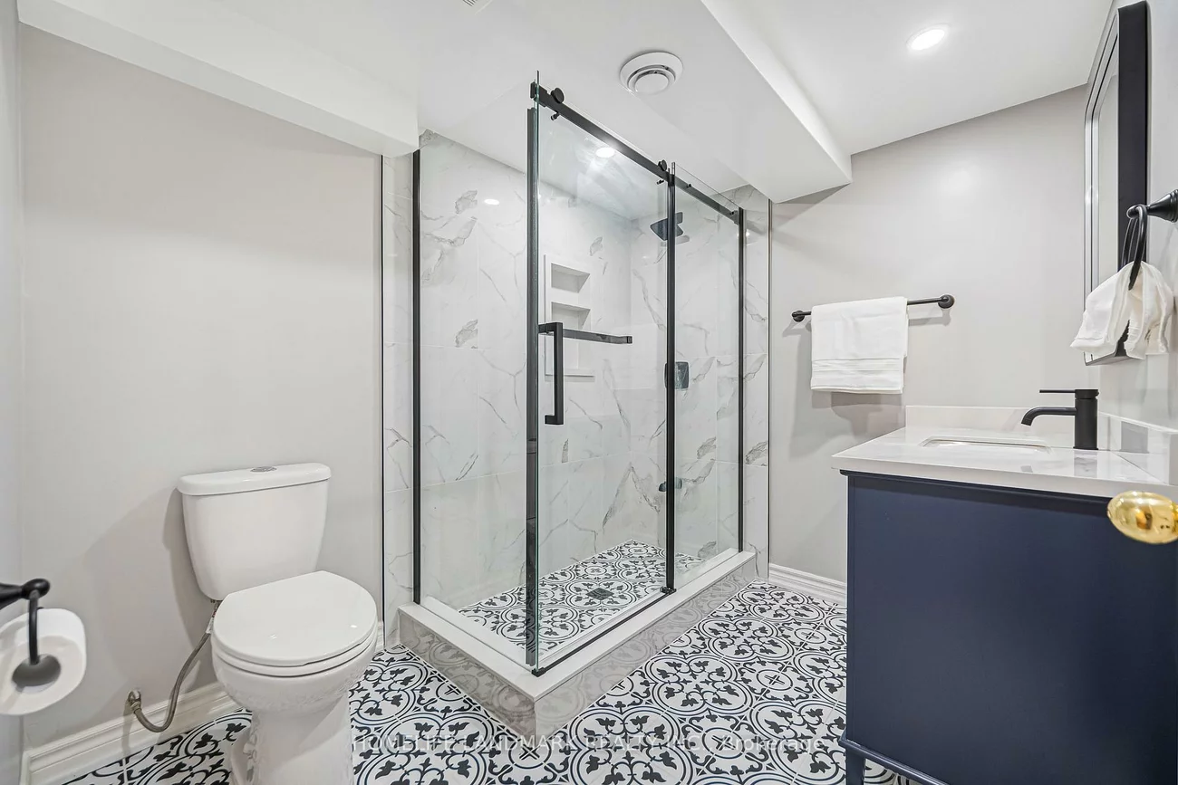 5303, Russell View, Central Erin Mills, Mississauga