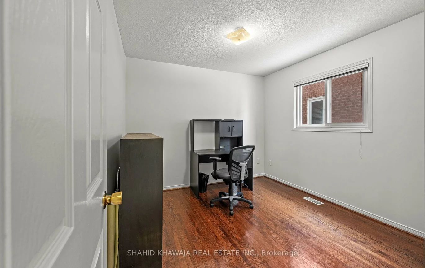 6411, Alderwood, Lisgar, Mississauga