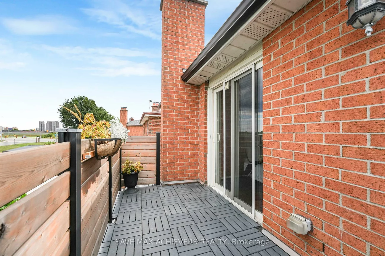 4024, Longo, Malton, Mississauga