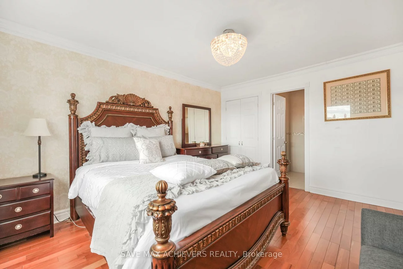 4024, Longo, Malton, Mississauga