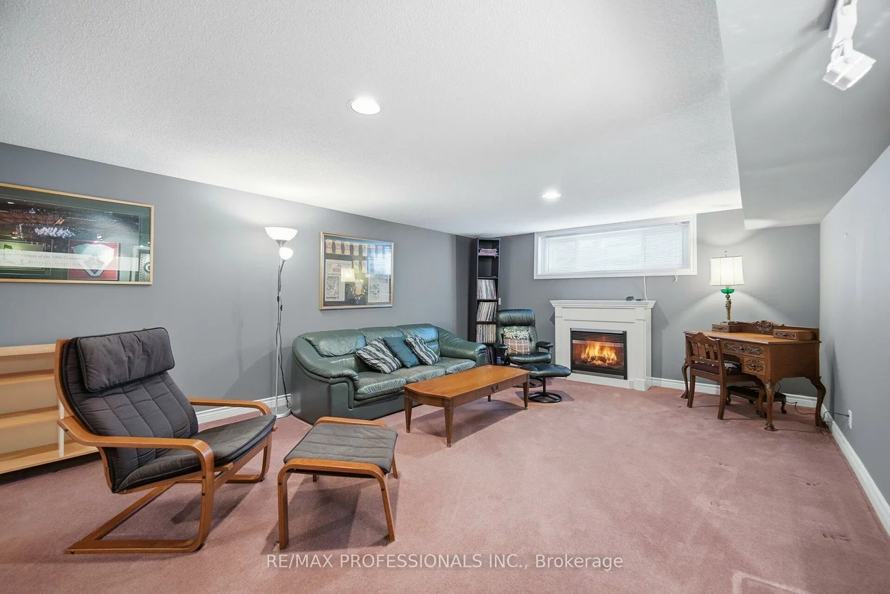 1384, Rometown, Lakeview, Mississauga