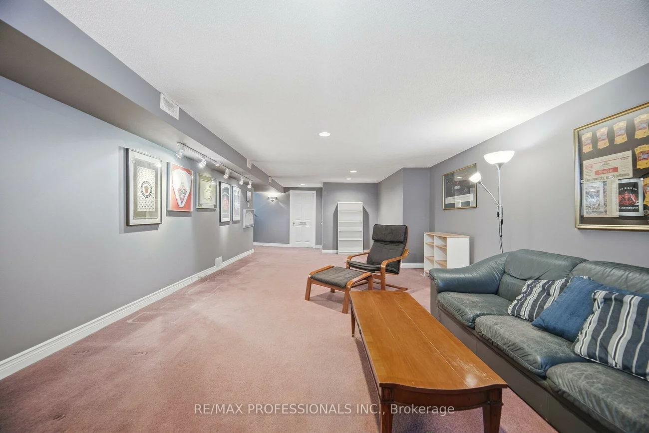 1384, Rometown, Lakeview, Mississauga