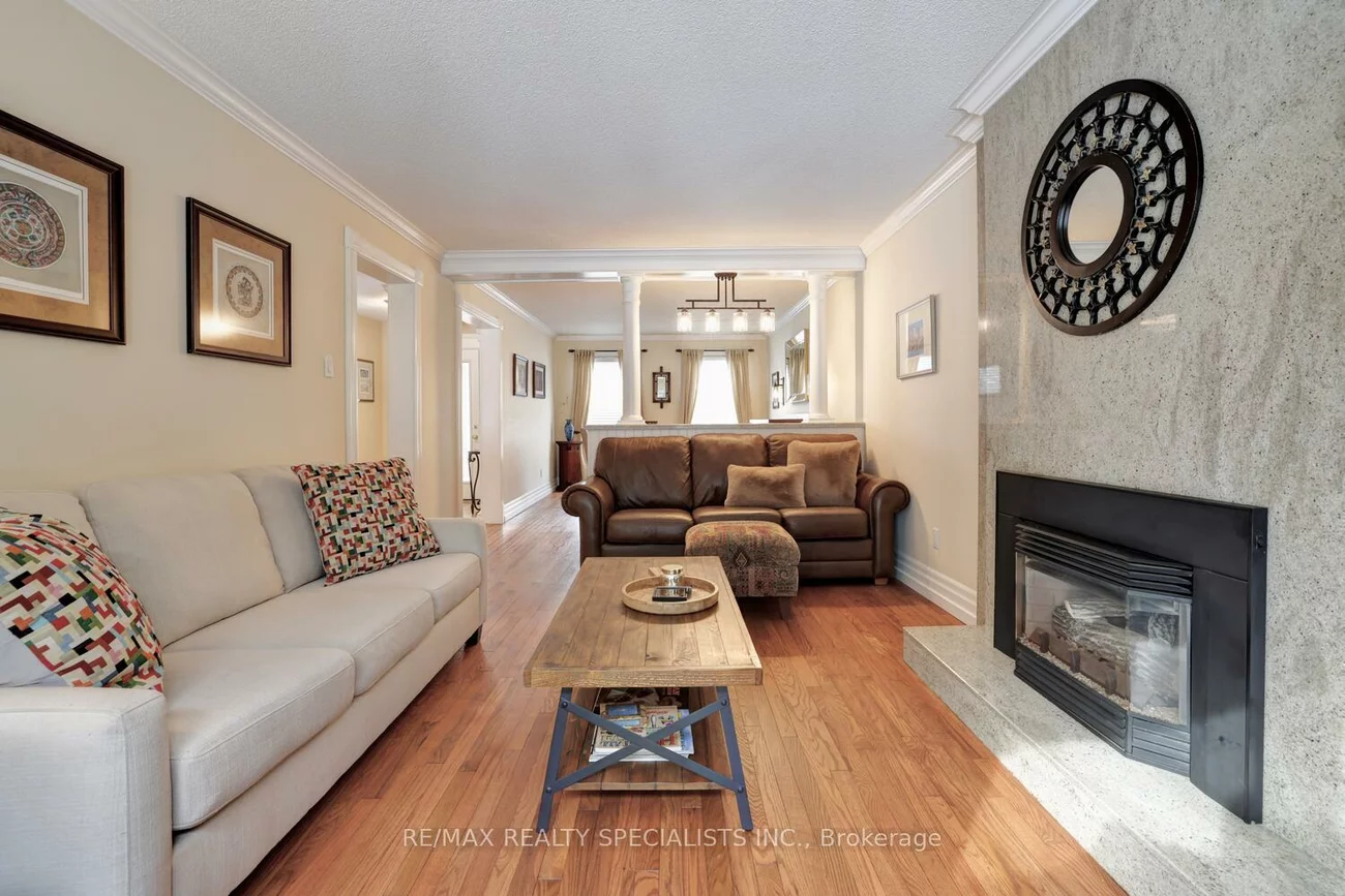 3097, Redstart, Erin Mills, Mississauga